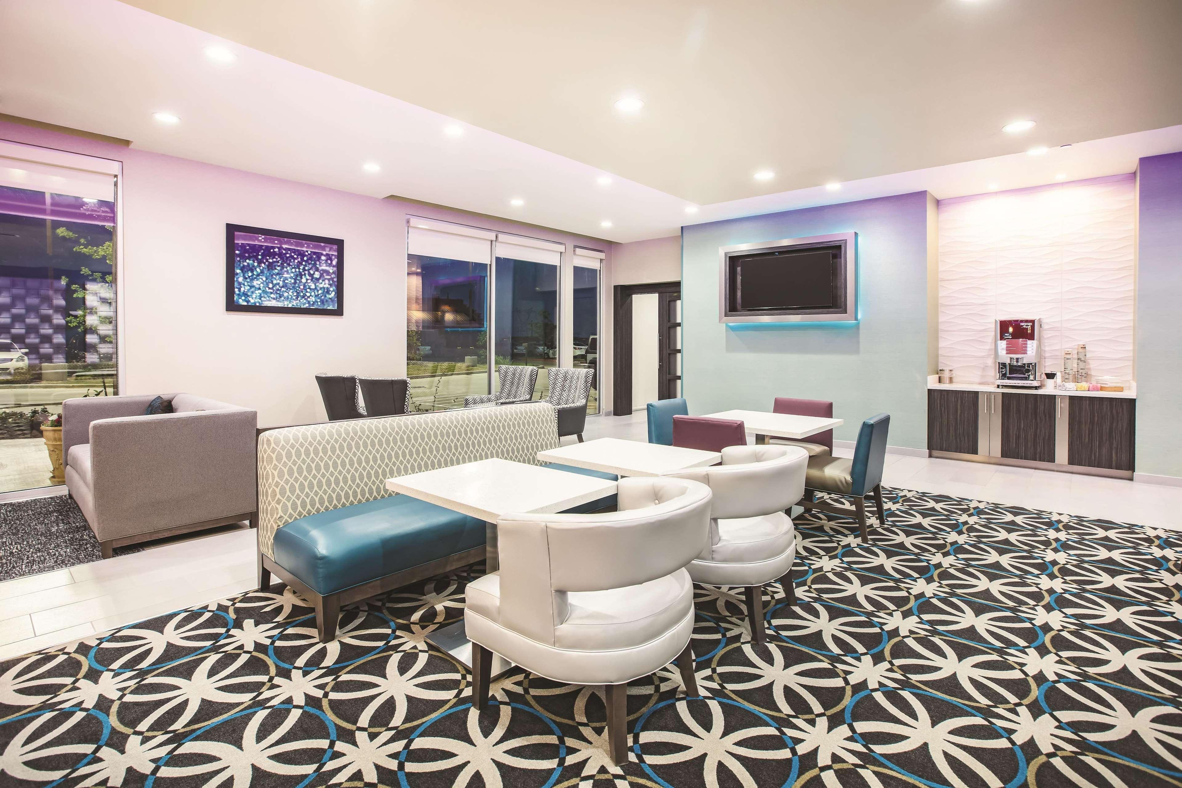 La Quinta By Wyndham Dallas Plano - The Colony Exteriör bild