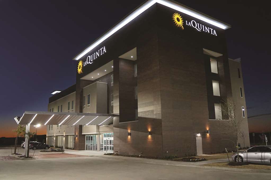 La Quinta By Wyndham Dallas Plano - The Colony Exteriör bild